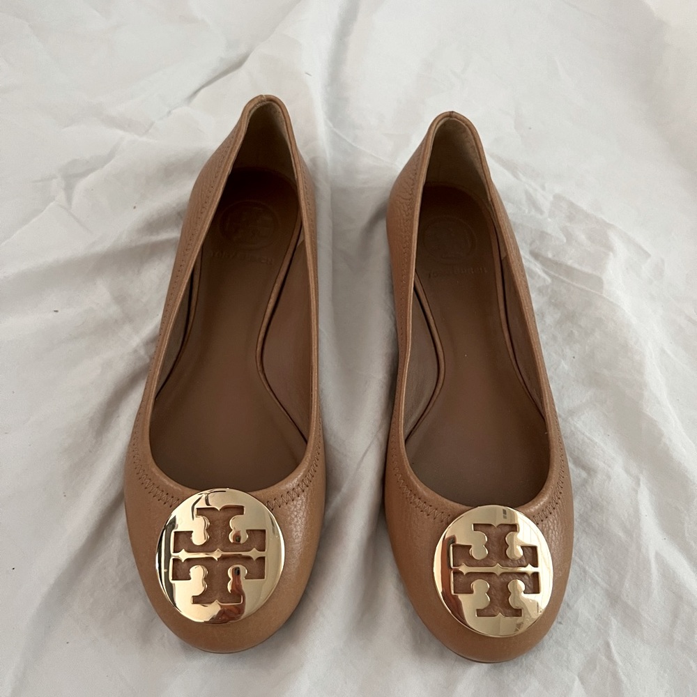 Tory Burch Tan Reva Ballet Flats Size 6.5